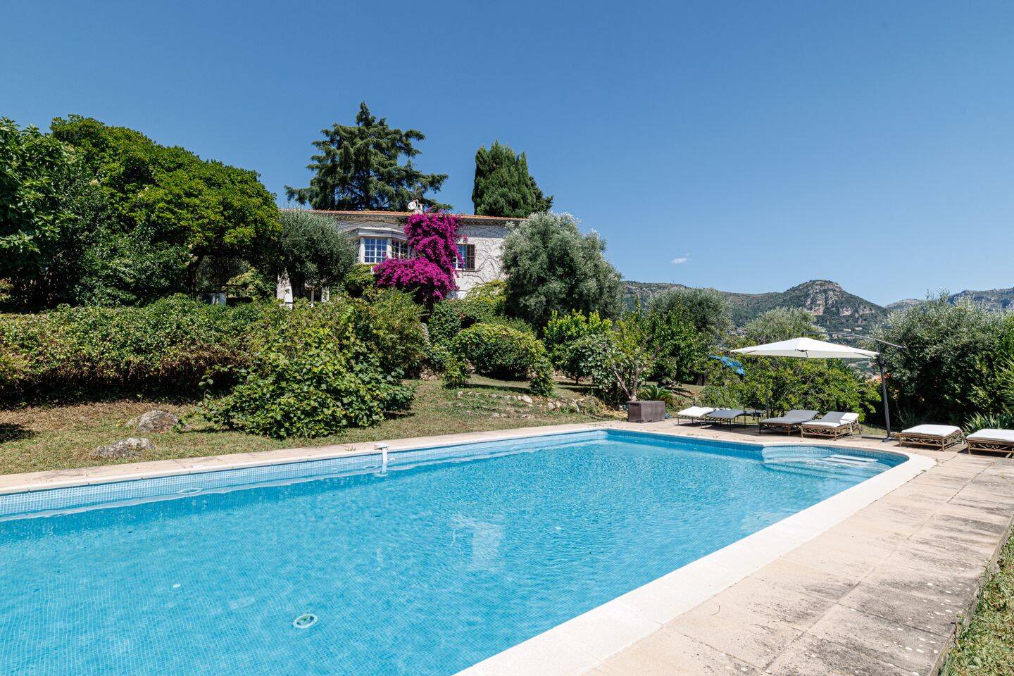 Maison 7 pièces 213 m² · à Vence · 213 m² · 1 295 000 €