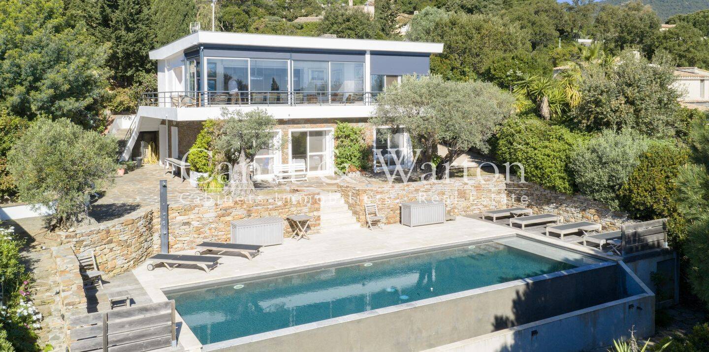 Maison 5 pièces 160 m² · à Cavalaire sur Mer · 160 m² · 2 395 000 €