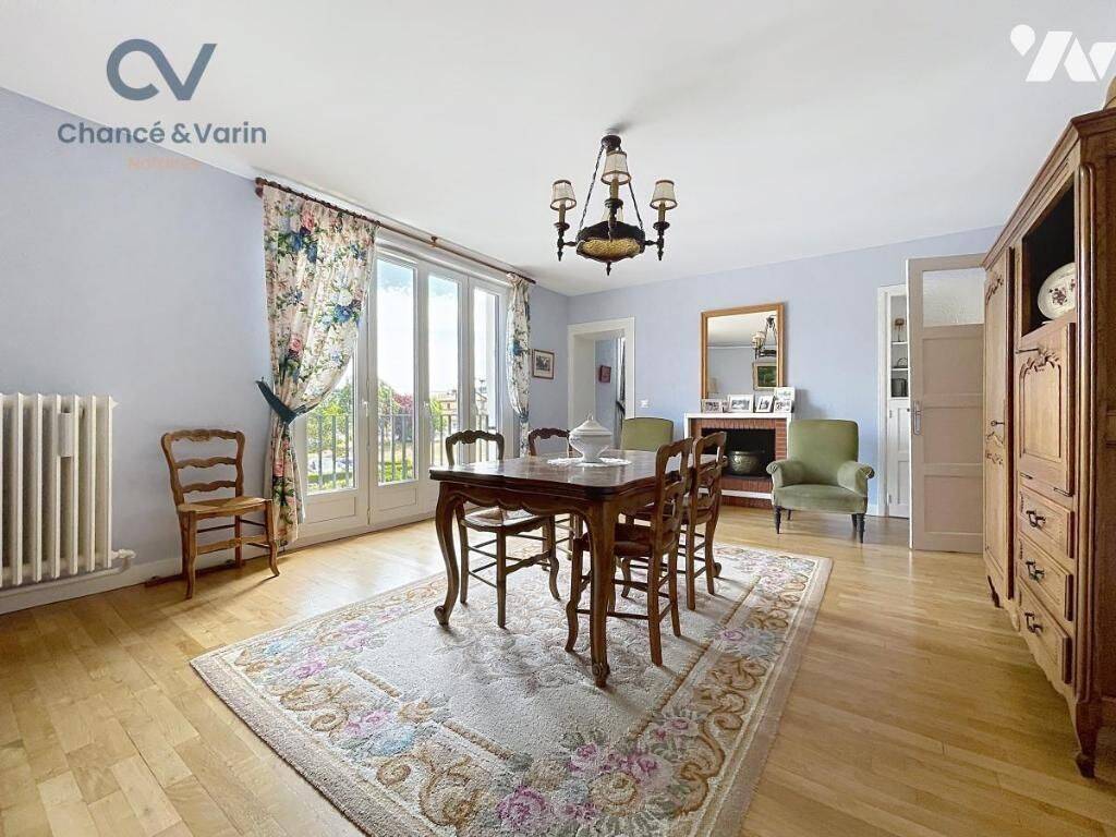 Appartement 123 m² · à Lisieux · 123 m² · 231 000 €