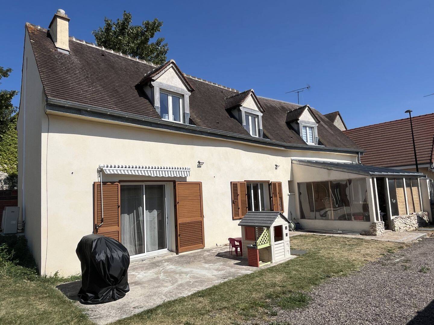 Maison 5 pièces 110 m² · à Limetz-Villez · 110 m² · 222 075 €