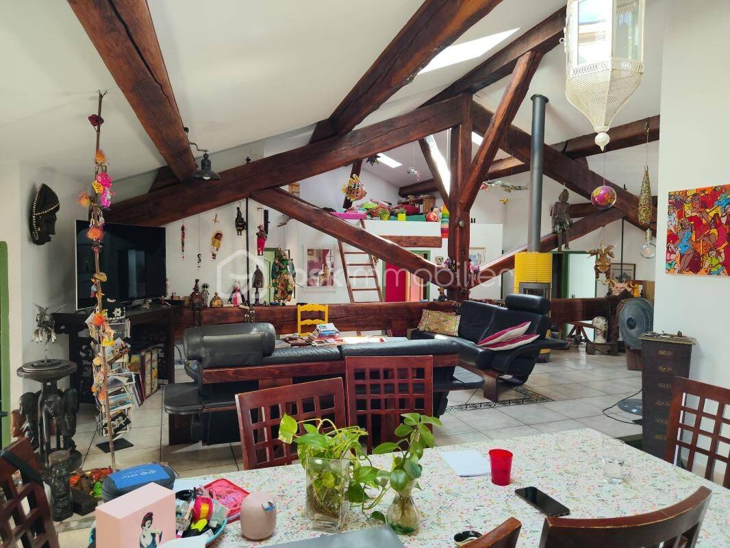 Appartement 5 pièces 138 m² · à Montescot · 138 m² · 250 000 €