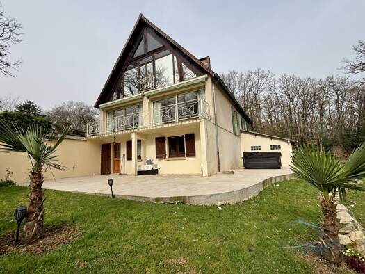 Maison à vendre 563 000 € 8 pièces 4 chambres 251,6 m² 2 364 m² de terrain Janville-sur-Juine 91510