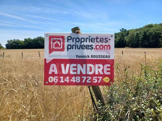 Terrain constructible à vendre 54 000 € 1 800 m² de terrain Breteuil 27160