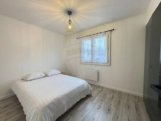 Appartement à louer 550 € 1 pièce 15 m² Bonneville 74130