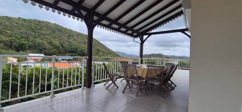 Villa à vendre 1 150 000 € 8 pièces 6 chambres 170 m² 597 m² de terrain Sainte-Anne 97227