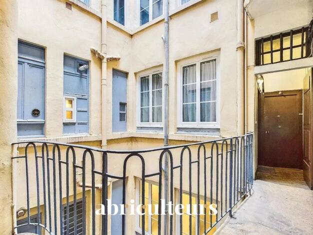 Appartement à vendre 148 900 € 2 pièces 1 chambre 26 m² Étage 2/1 Terreaux Lyon 1er arrondissement 69001