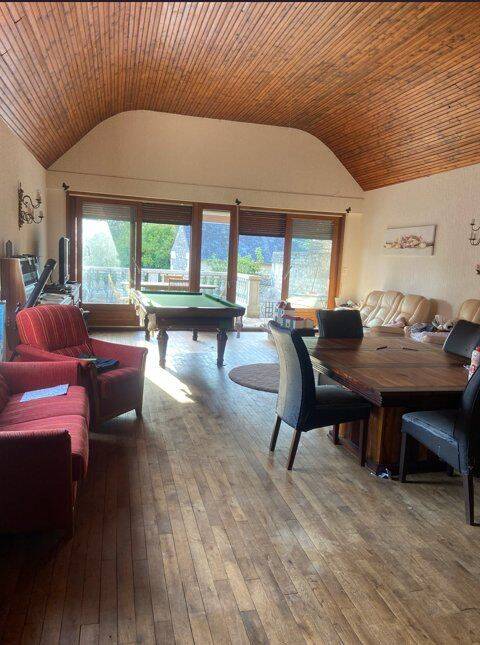 Maison 11 pièces 240 m² · à Marcilly-sur-Vienne · 240 m² · 199 500 €