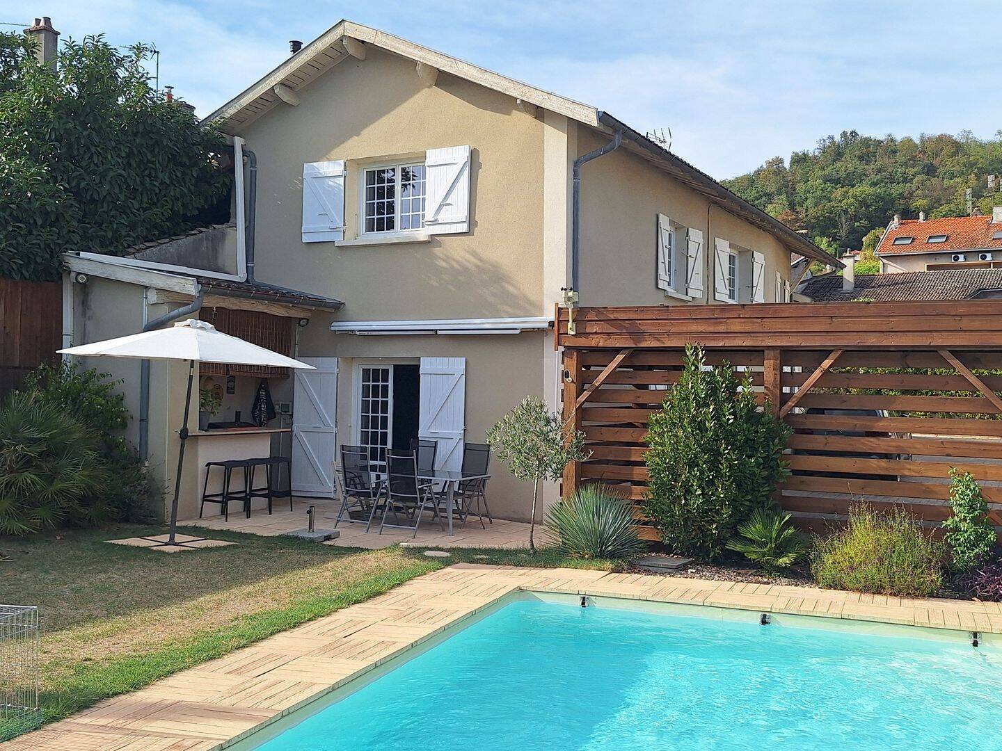 Maison 6 pièces 189 m² · à Beynost · 189 m² · 725 000 €