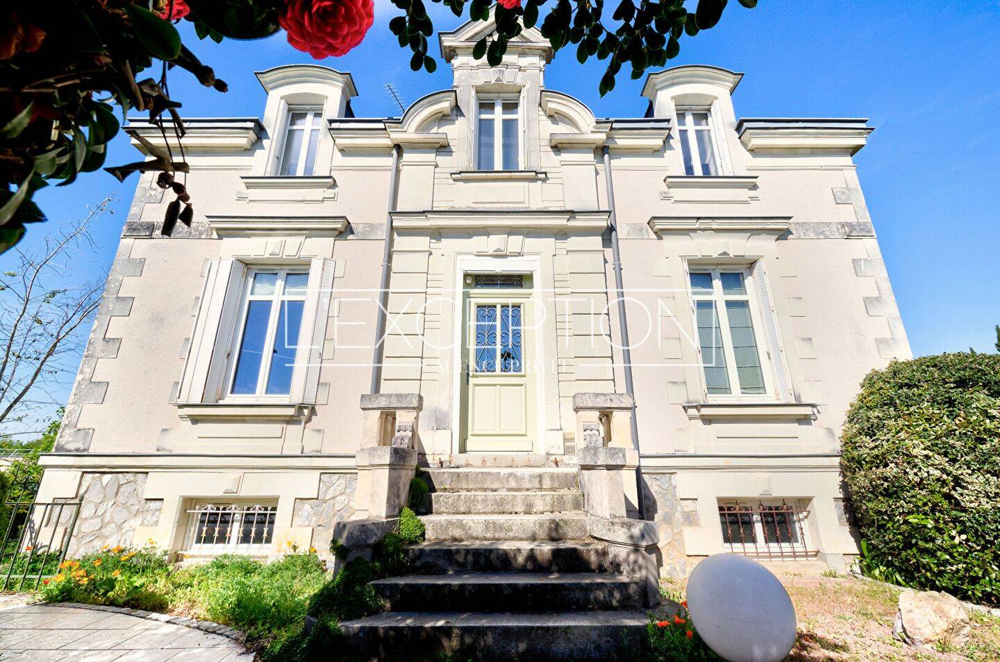 Maison 7 pièces 213 m² · à Trélazé · 213 m² · 567 000 €