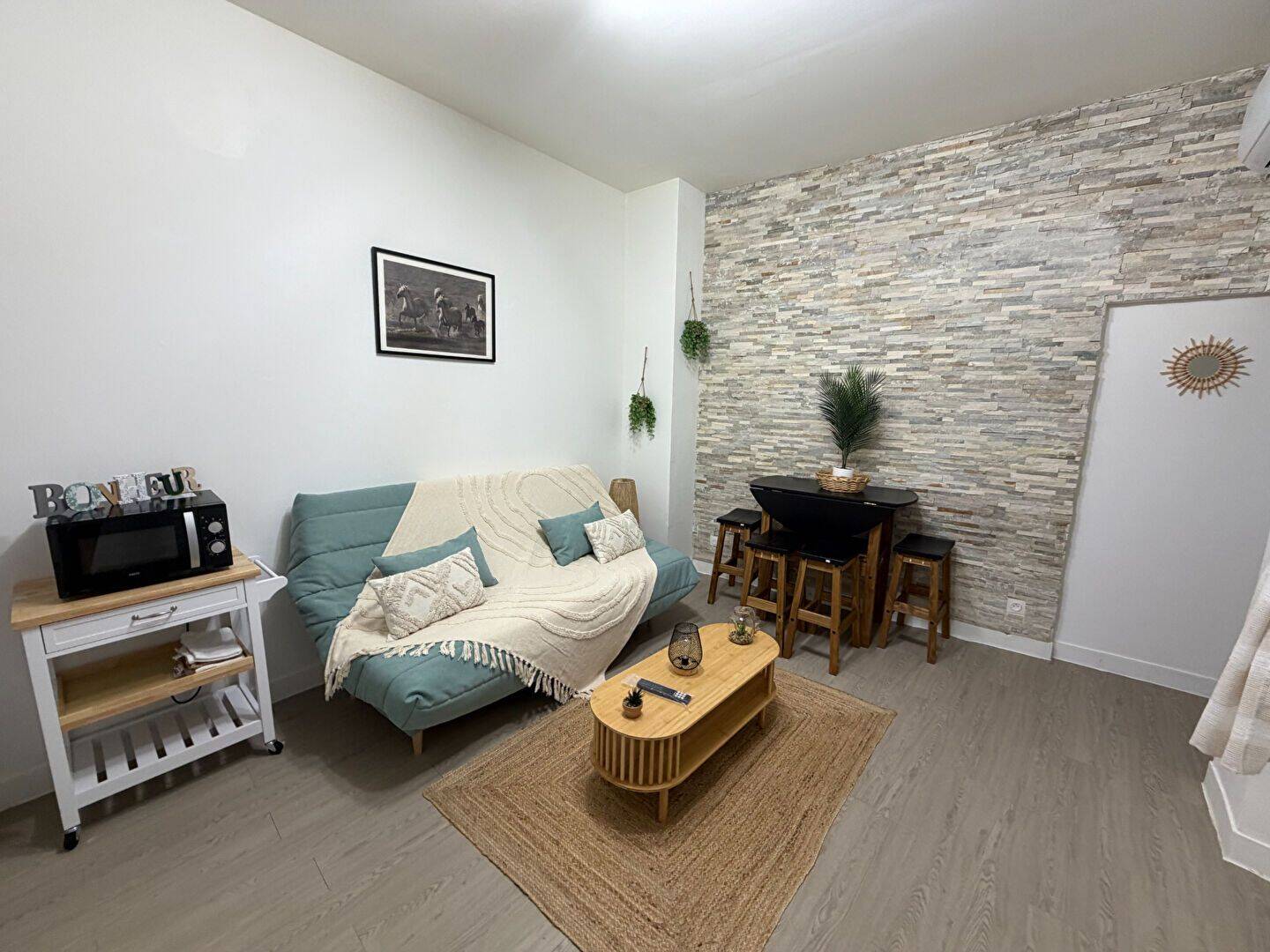 Appartement 2 pièces 28 m² · à Nîmes · 28 m² · 480 €