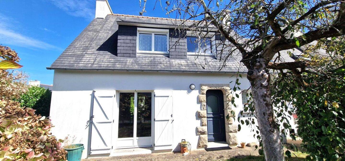 Maison 6 pièces 109 m² · à Douarnenez · 109 m² · 243 000 €