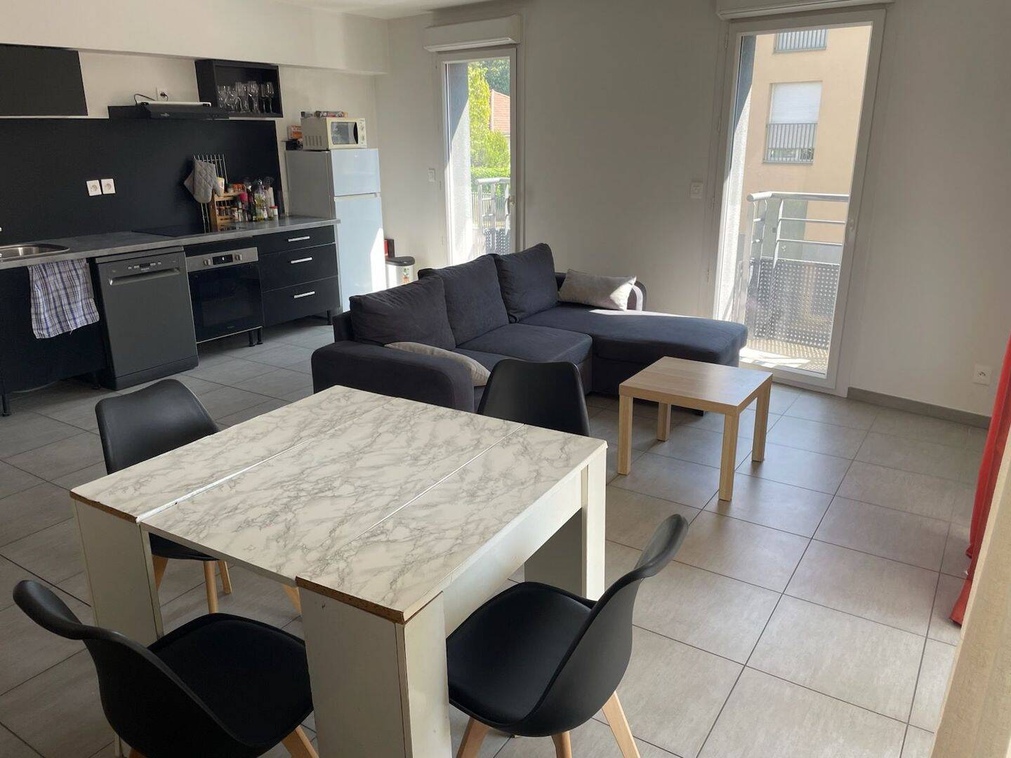 Appartement 3 pièces 68 m² · à Meyzieu · 68 m² · 1 115 €