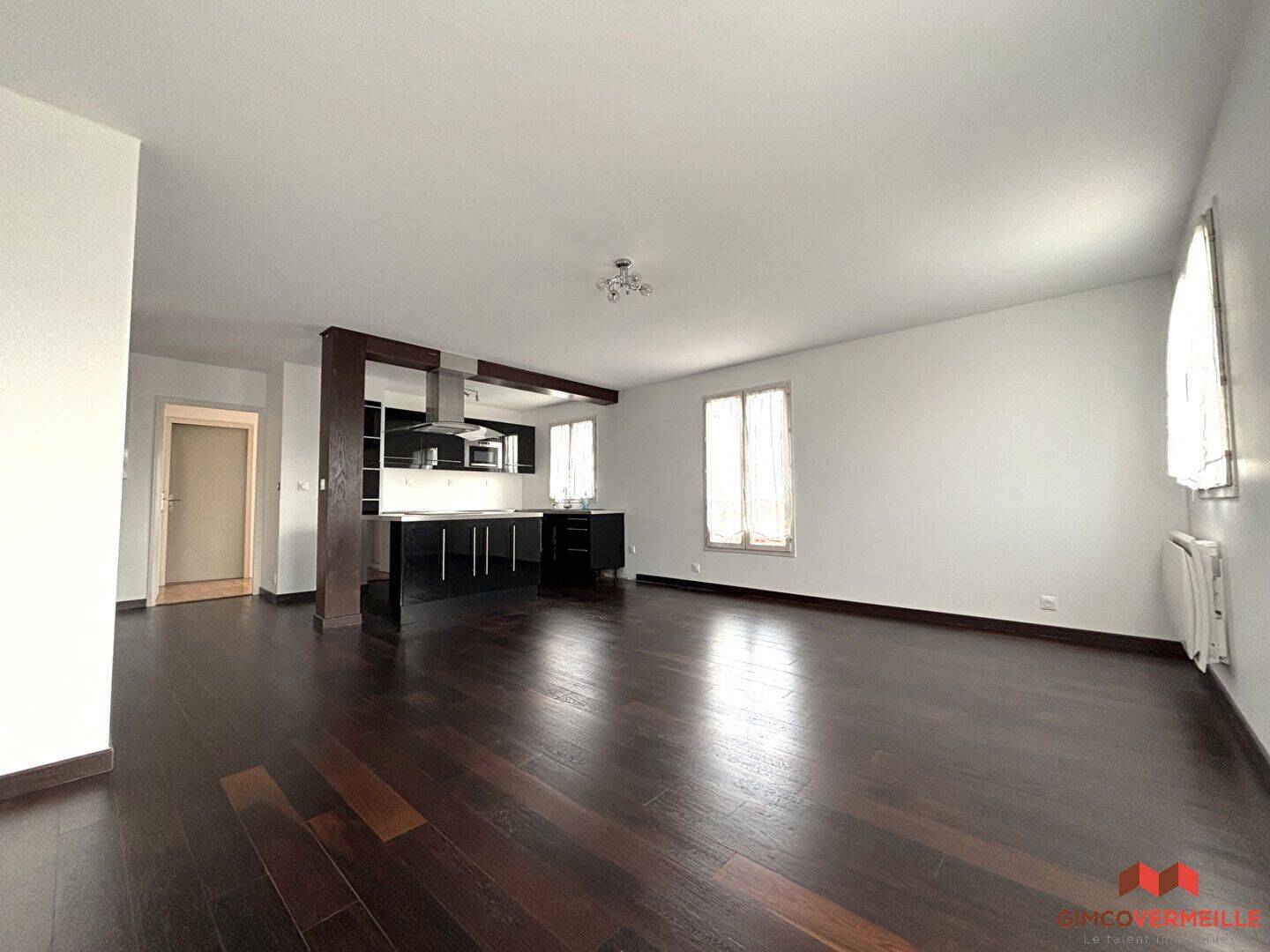 Appartement 4 pièces 84 m² · à Carrières-sous-Poissy · 83,5 m² · 1 390 €/mois