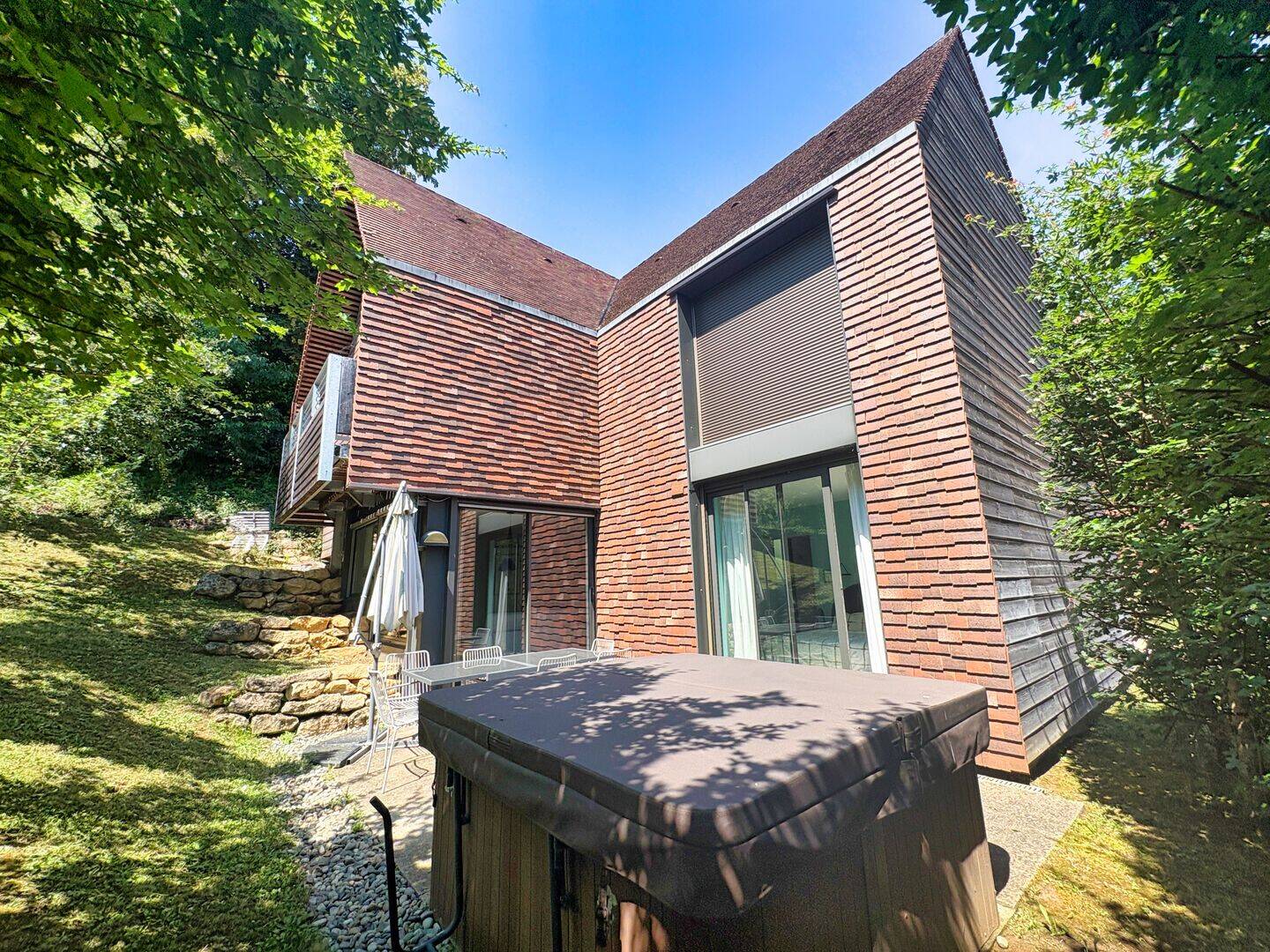 Maison 5 pièces 126 m² · à Sarlat-la-Canéda · 126 m² · 371 000 €