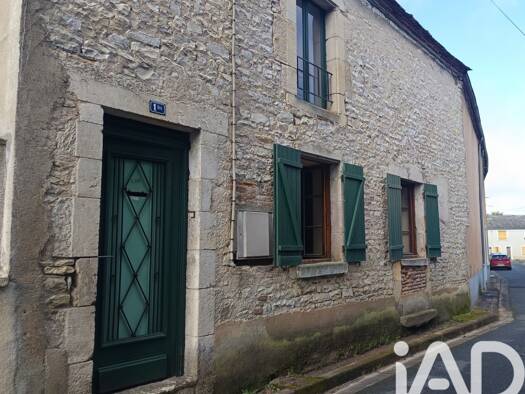 Maison à vendre 38 500 € 4 pièces 3 chambres 124 m² 112 m² de terrain Châteauneuf-sur-Cher 18190