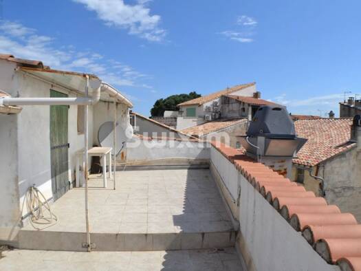 Duplex à vendre 220 000 € 5 pièces 3 chambres 73,2 m² Étage 2/3 Centre Ville-Mejan-La Cité Arles 13200