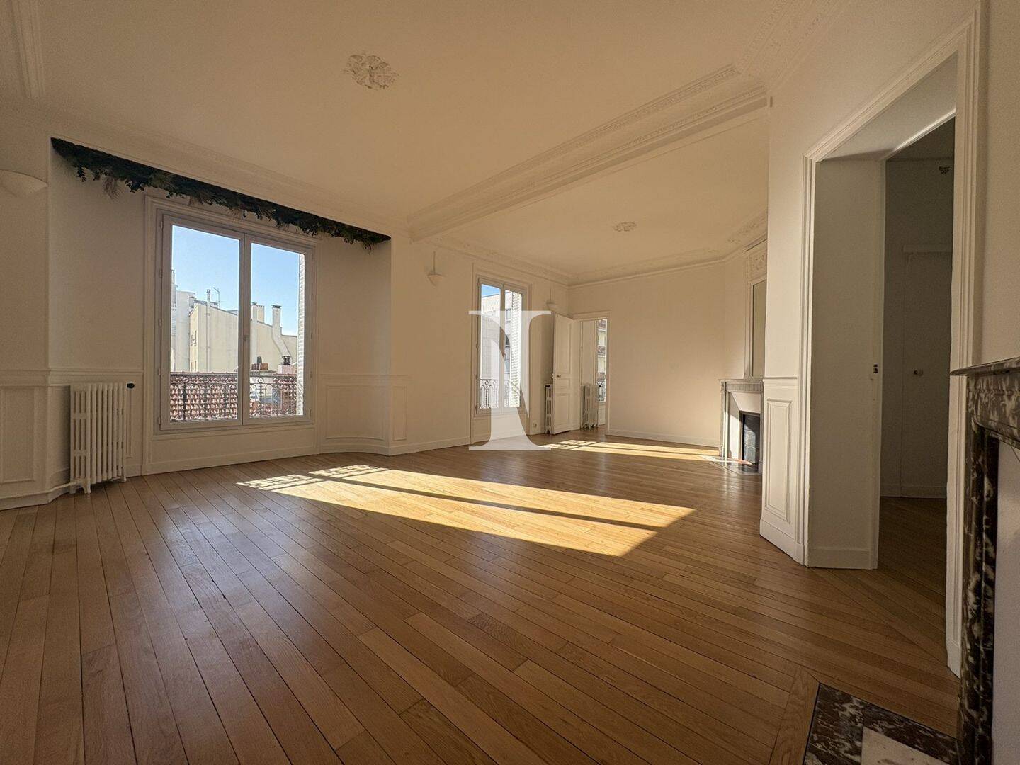 Appartement 4 pièces 98 m² · à Paris 15ème Arrondissement · 98 m² · 2 890 €/mois