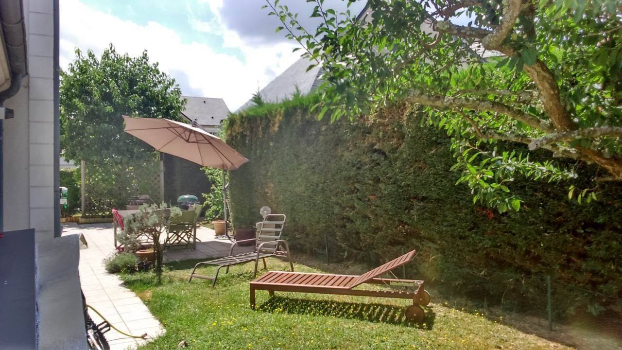 Maison 6 pièces 142 m² · à Orléans · 141,7 m² · 1 644 €