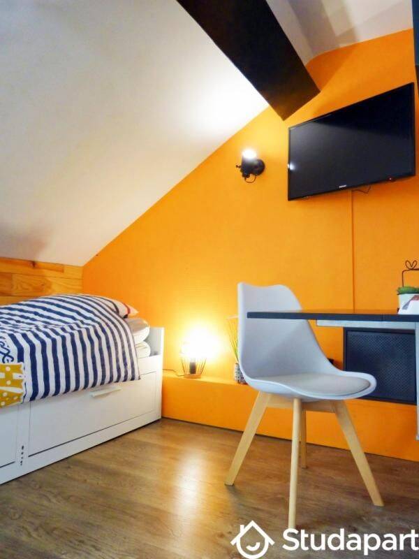 Appartement 1 pièce 18 m² · à Grenoble · 18 m² · 590 €