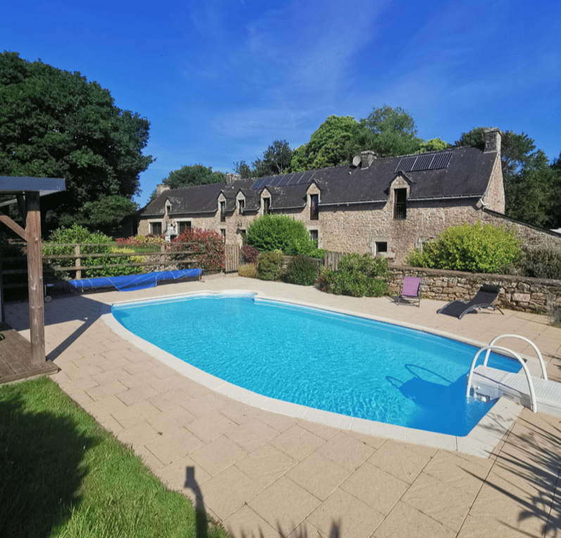 Maison 8 pièces 232 m² · à Meslan · 232 m² · 475 000 €