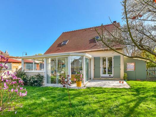 Maison à vendre 292 000 € 6 pièces 4 chambres 110 m² 671 m² de terrain Mormant 77720