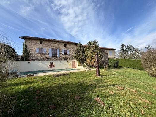 Maison à vendre 320 000 € 7 pièces 4 chambres 180 m² 4 000 m² de terrain Saint-Mamert 69860