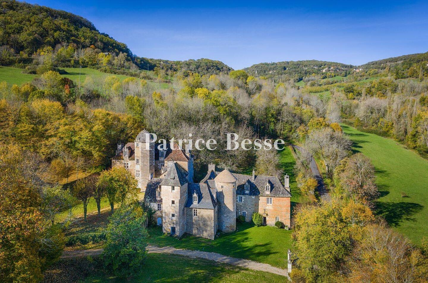 Maison 3 pièces 700 m² · à Brive-la-Gaillarde · 700 m² · 1 150 000 €