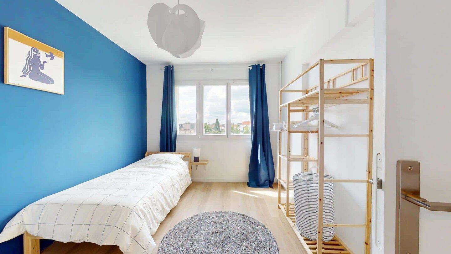 Appartement 1 pièce 15 m² · à Fleury-les-Aubrais · 15 m² · 463 €