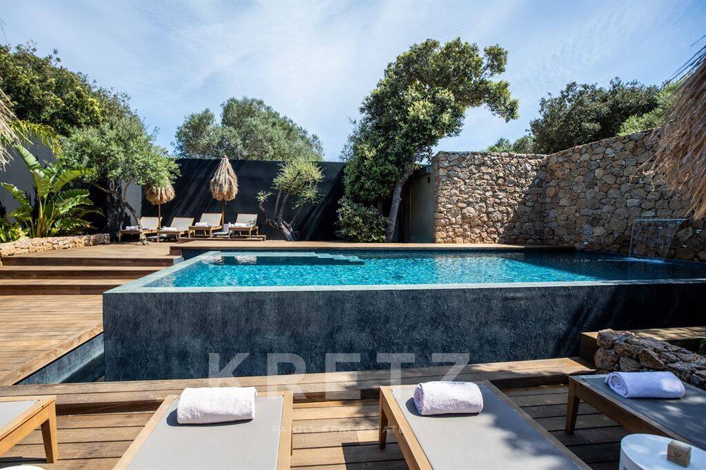 Maison 20 pièces 345 m² · à Bonifacio · 345 m² · 3 700 000 €