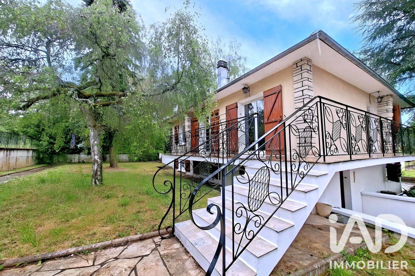 Maison 5 pièces 146 m² · à Bussy-en-Othe · 146 m² · 154 900 €
