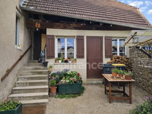 Appartement à vendre 99 000 € 3 pièces 2 chambres 63 m² Mouchard 39330