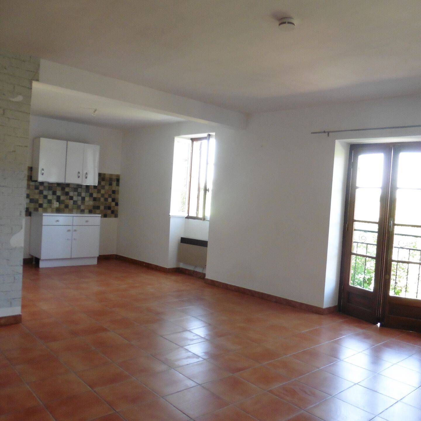 Appartement 3 pièces 90 m² · à Aiguèze · 89,5 m² · 693 €