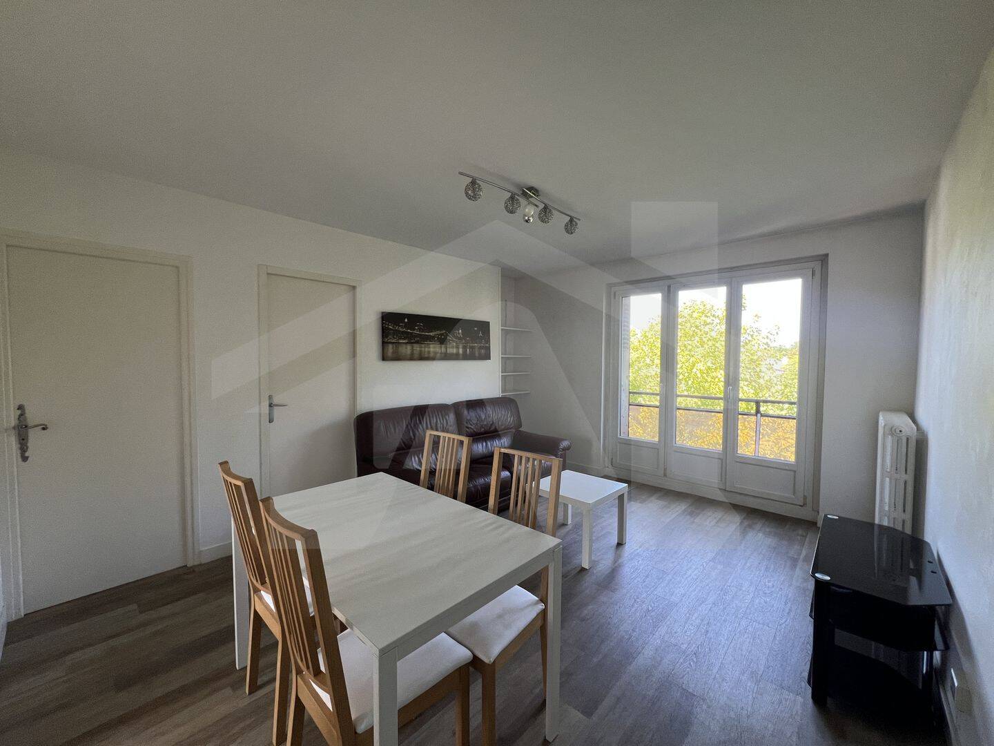 Appartement 4 pièces 60 m² · à Saint-Martin-d'Hères · 60,2 m² · 915 €