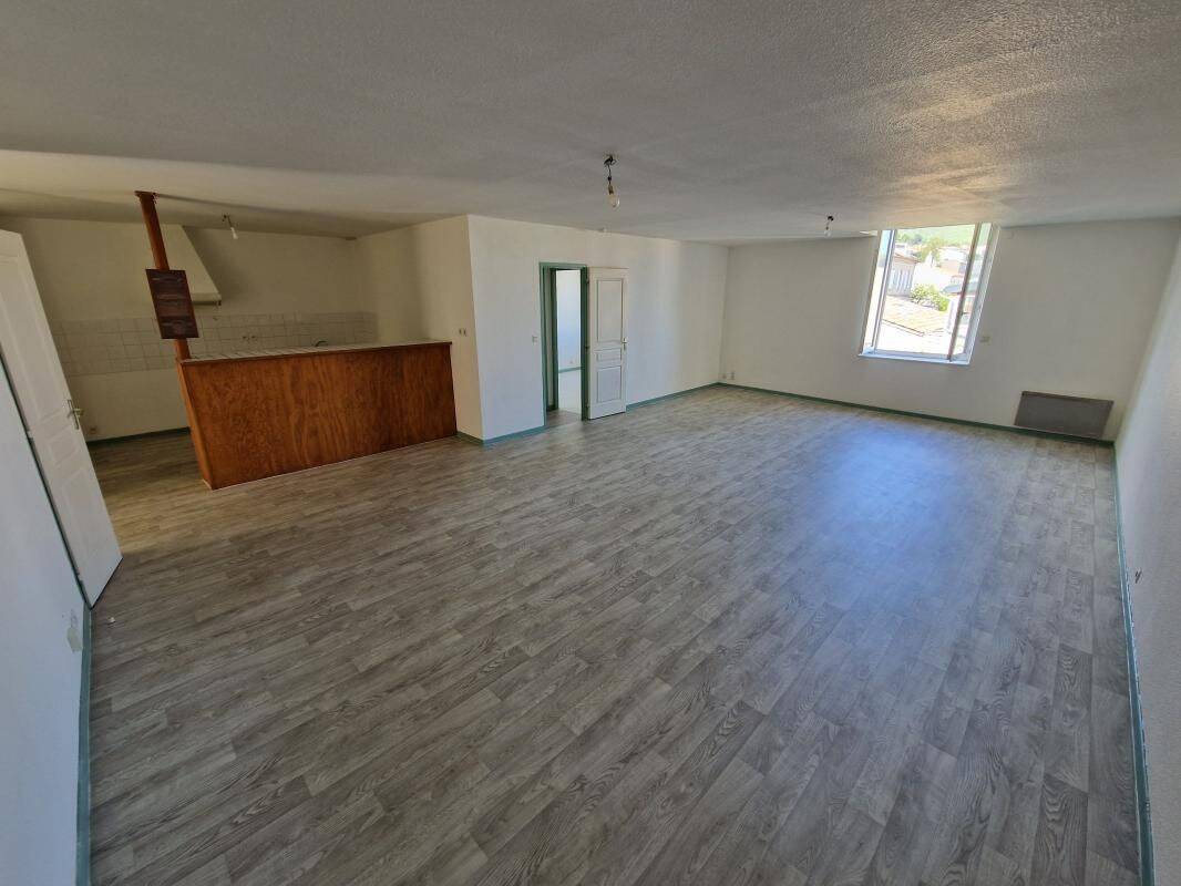 Appartement 3 pièces 90 m² · à Mazamet · 89,6 m² · 490 €/mois