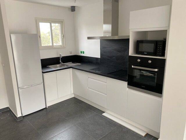 Maison 3 pièces 76 m² · à Châteauneuf-les-Martigues · 76 m² · 1 445 €/mois