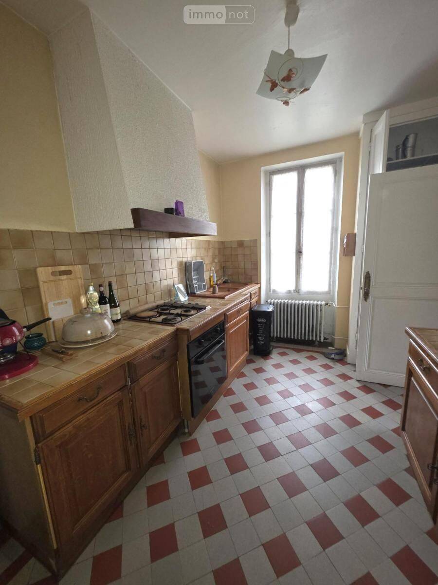 Maison 5 pièces 81 m² · à Vierzon · 81 m² · 64 800 €