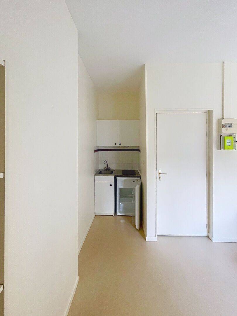 Appartement 1 pièce 14 m² · à Reims · 14 m² · 350 €