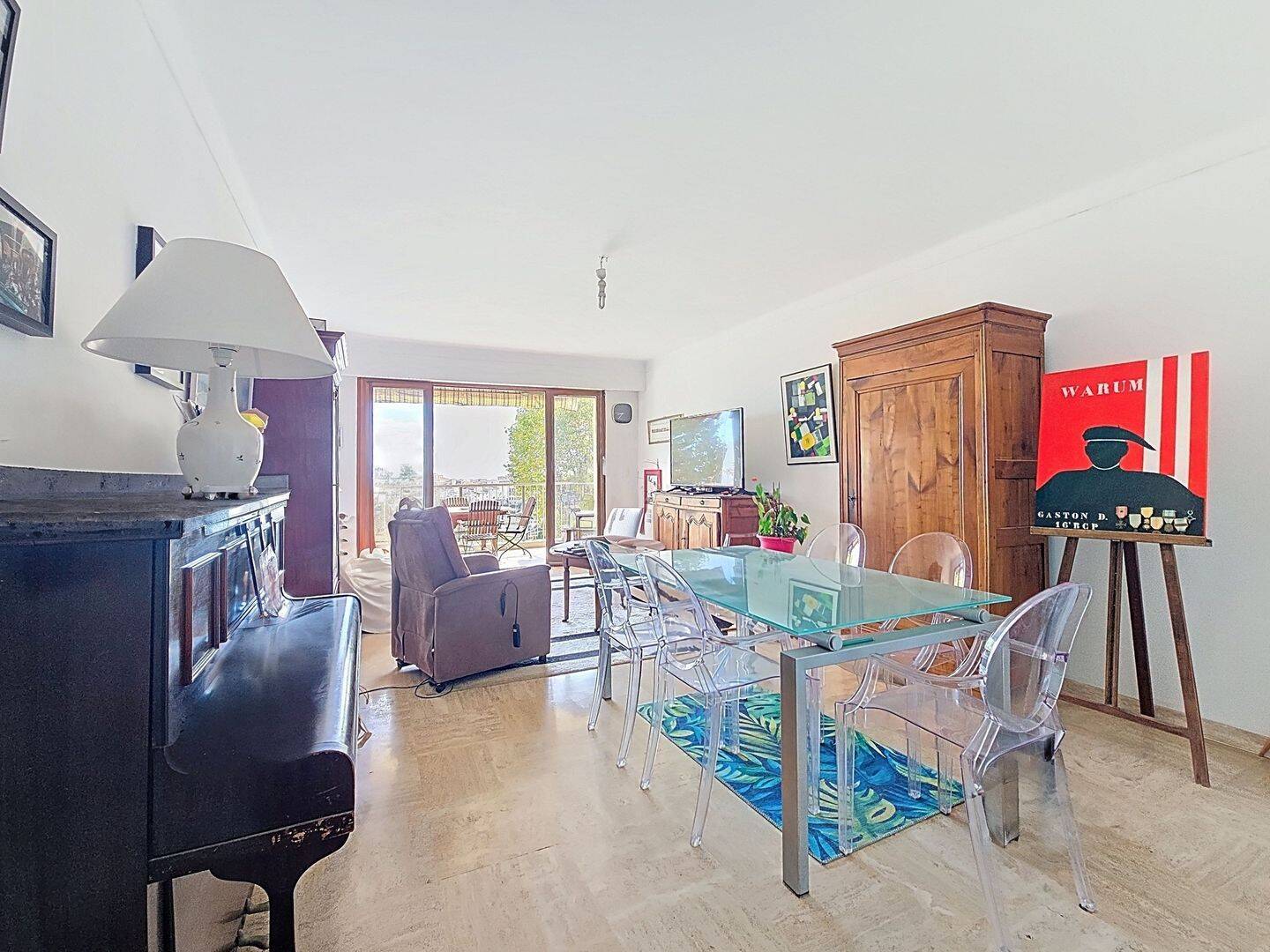 Appartement 4 pièces 98 m² · à Vence · 97,9 m² · 365 000 €