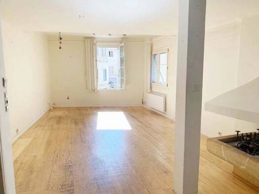 Maison de ville à vendre 330 000 € 5 pièces 3 chambres 151 m² La Balance-Palais des Papes Avignon 84000