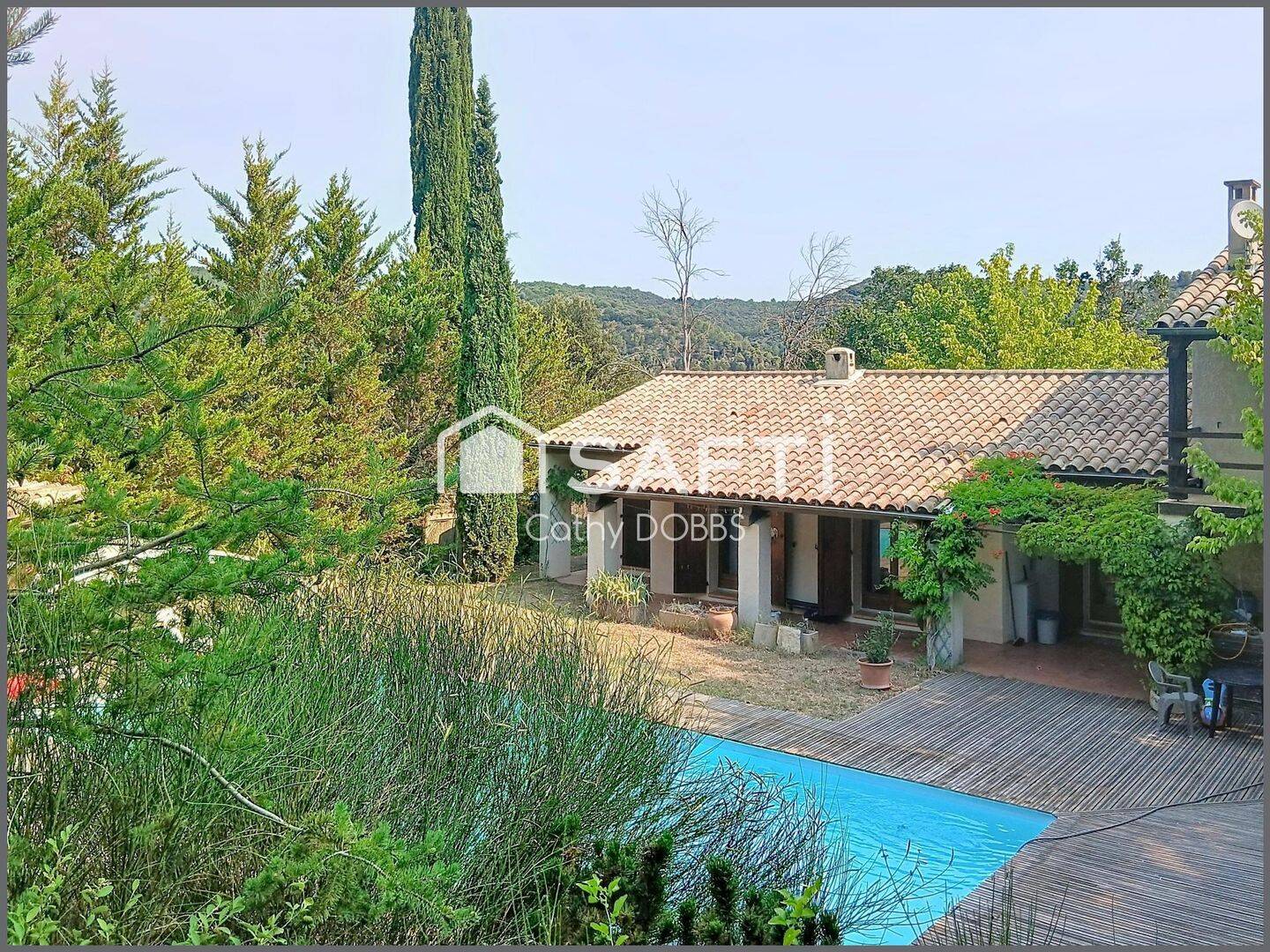 Maison 6 pièces 133 m² · à Allemagne-en-Provence · 133 m² · 385 000 €