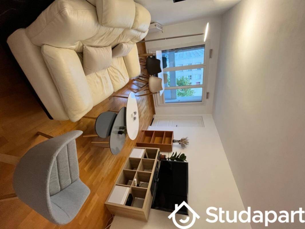 1 pièce 11 m² · à Compiègne · 11 m² · 435 €