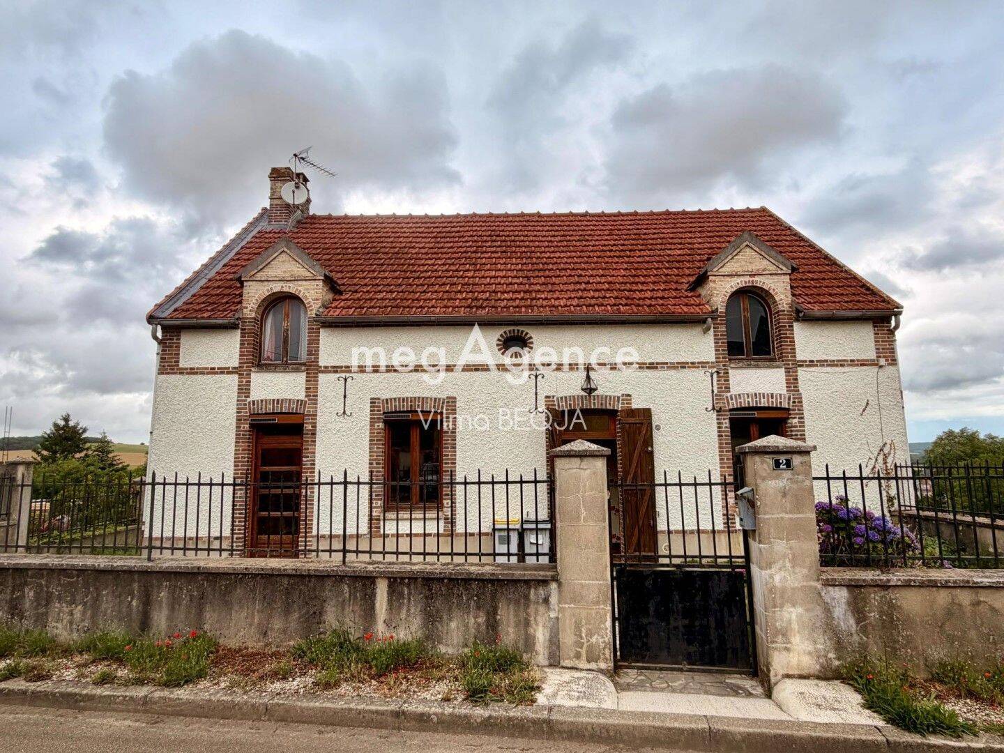 Maison 4 pièces 102 m² · à Villenavotte · 102 m² · 140 000 €