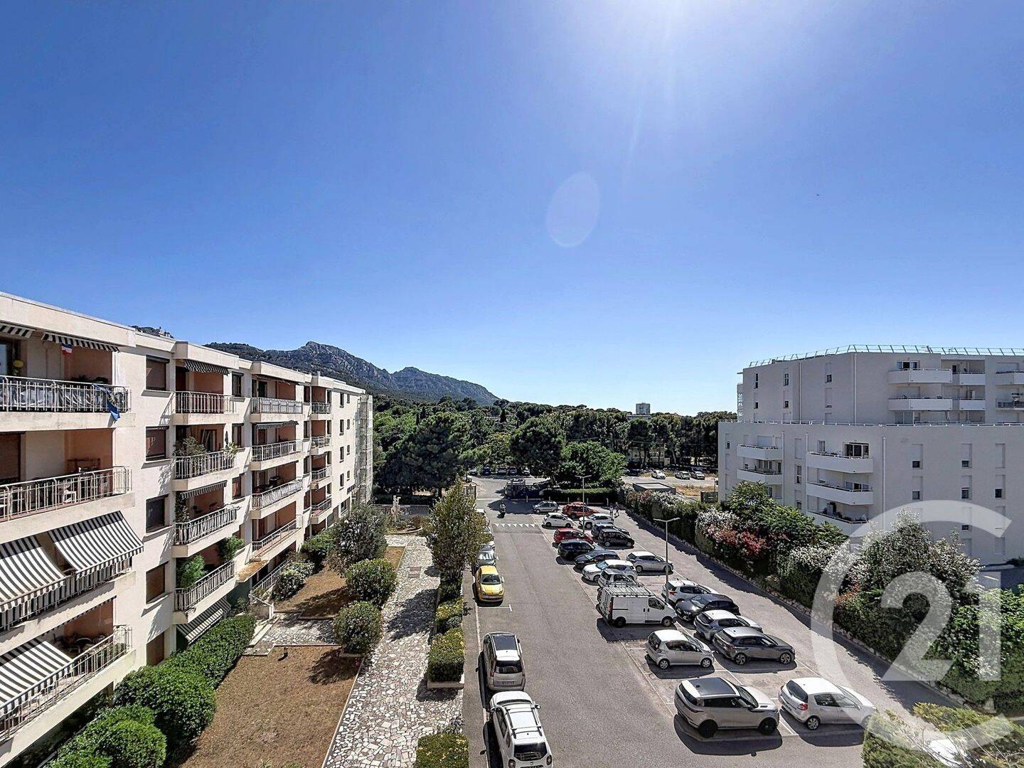 Appartement 4 pièces 80 m² · à Marseille 8ème Arrondissement · 80 m² · 250 000 €
