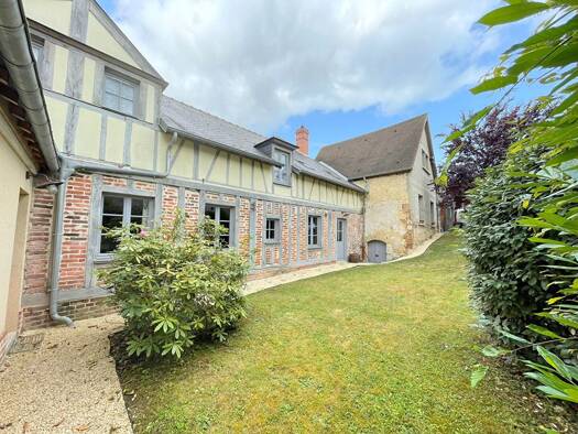 Maison à vendre 242 850 € 6 pièces 3 chambres 150 m² 390 m² de terrain Chaumont-en-Vexin 60240
