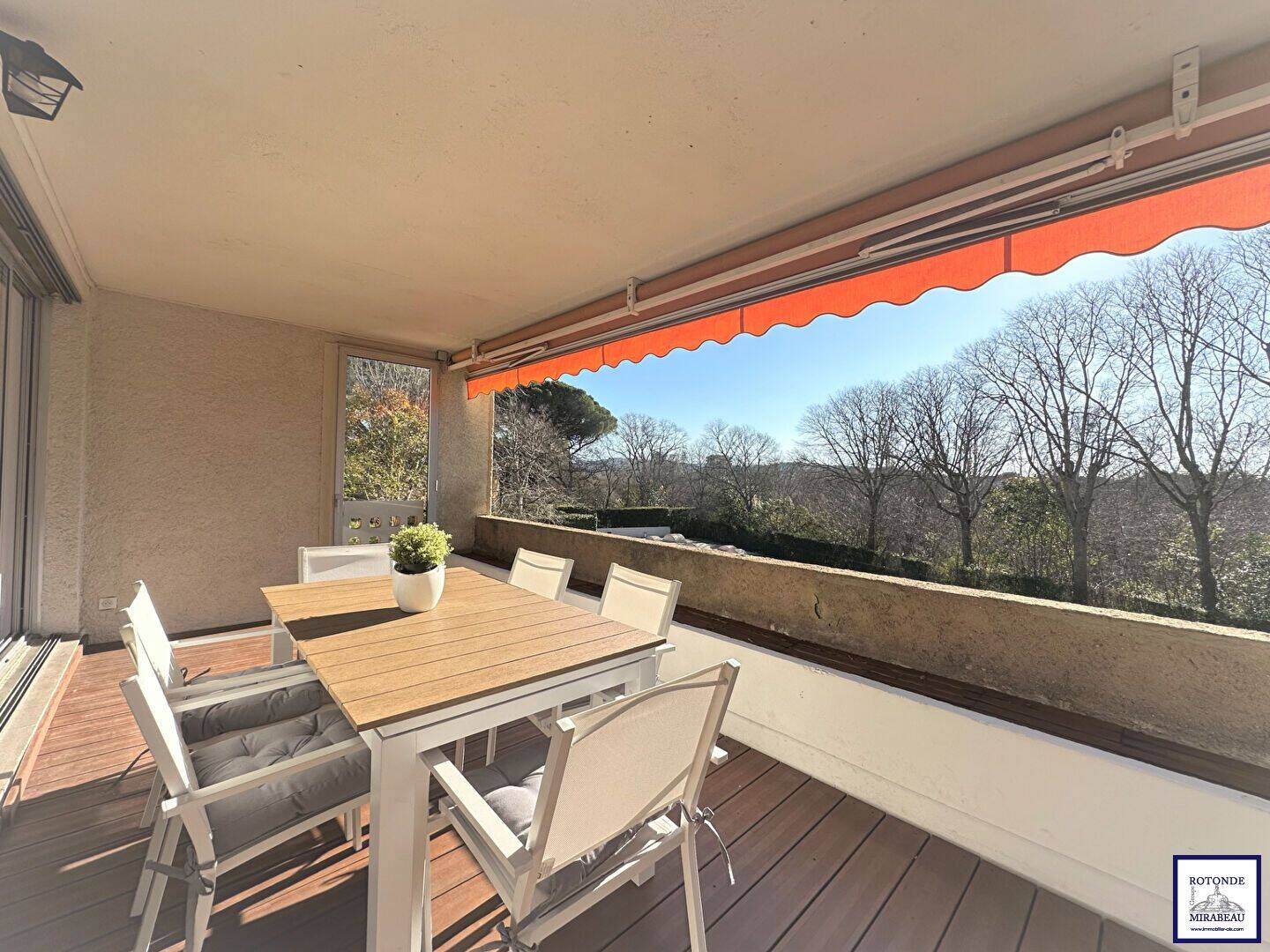 Appartement 3 pièces 81 m² · à Aix-en-Provence · 81 m² · 1 900 €