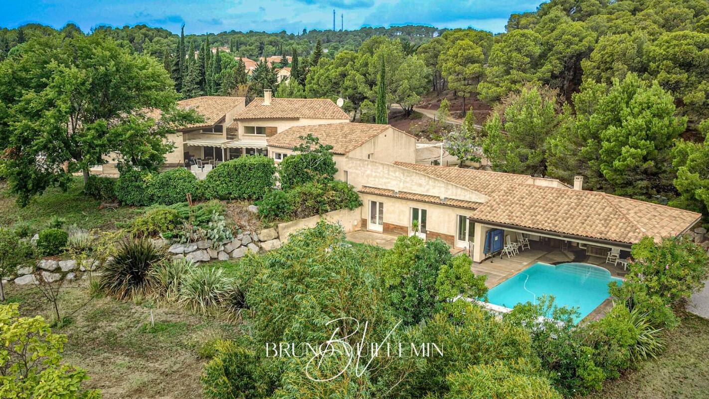 Maison 10 pièces 326 m² · à Lézignan-Corbières · 326 m² · 550 000 €
