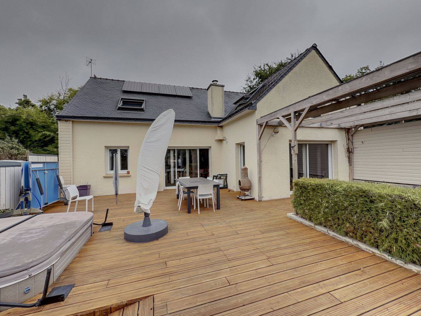Maison 6 pièces 168 m² · à Locoal-Mendon · 168,1 m² · 566 500 €