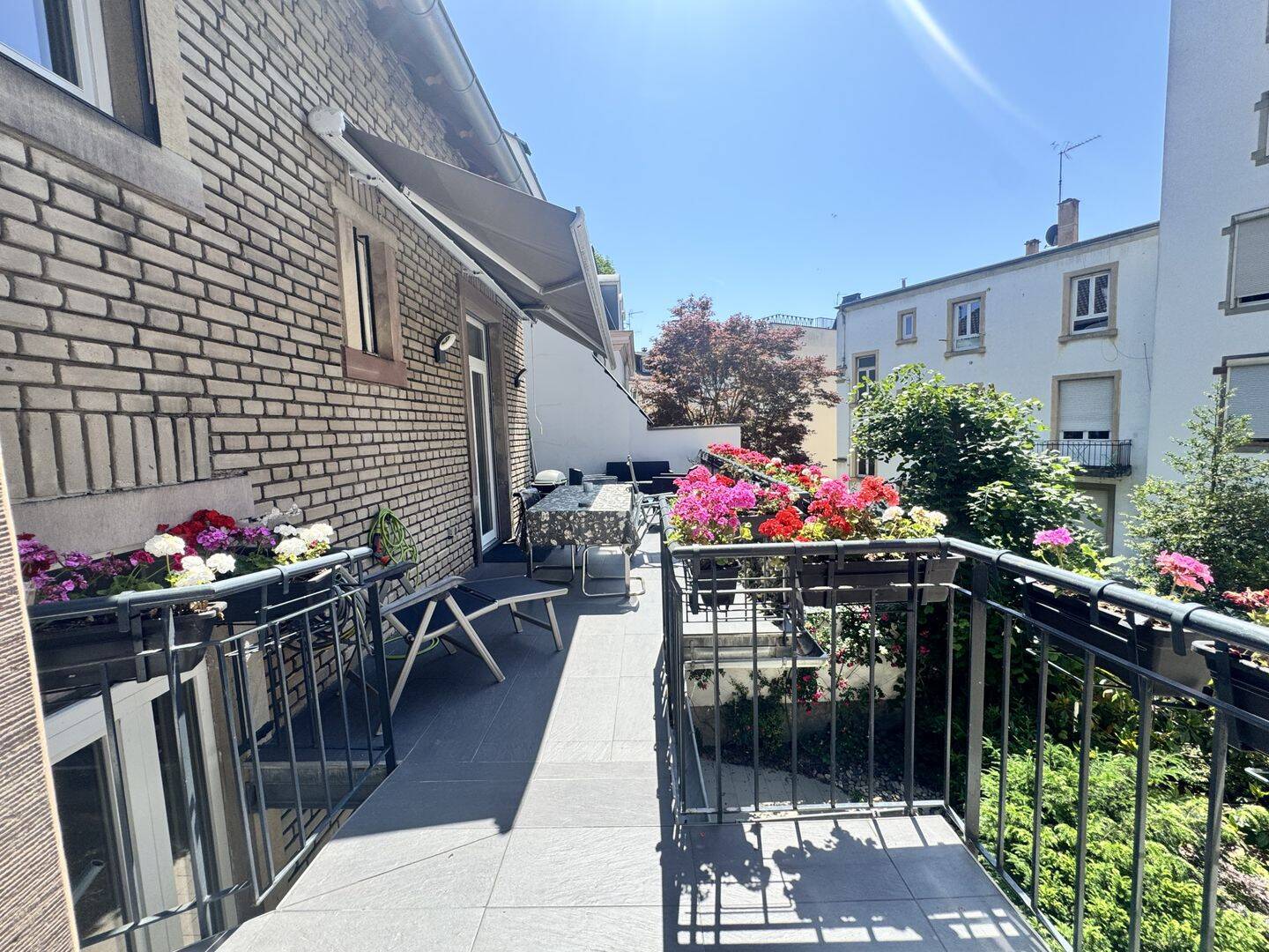 Maison 10 pièces 370 m² · à Strasbourg · 370 m² · 1 100 000 €