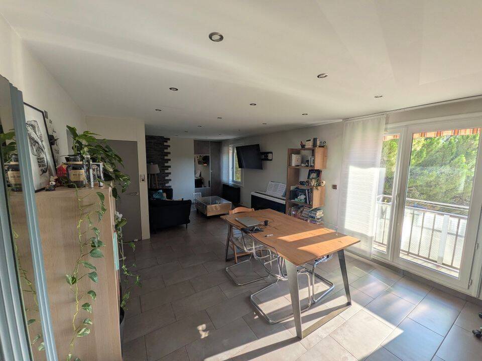 Appartement 3 pièces 63 m² · à Salon-de-Provence · 63 m² · 815 €