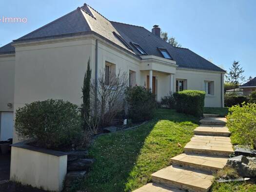 Maison à vendre 431 600 € 7 pièces 5 chambres 192 m² 1 999 m² de terrain Rochefort-sur-Loire 49190